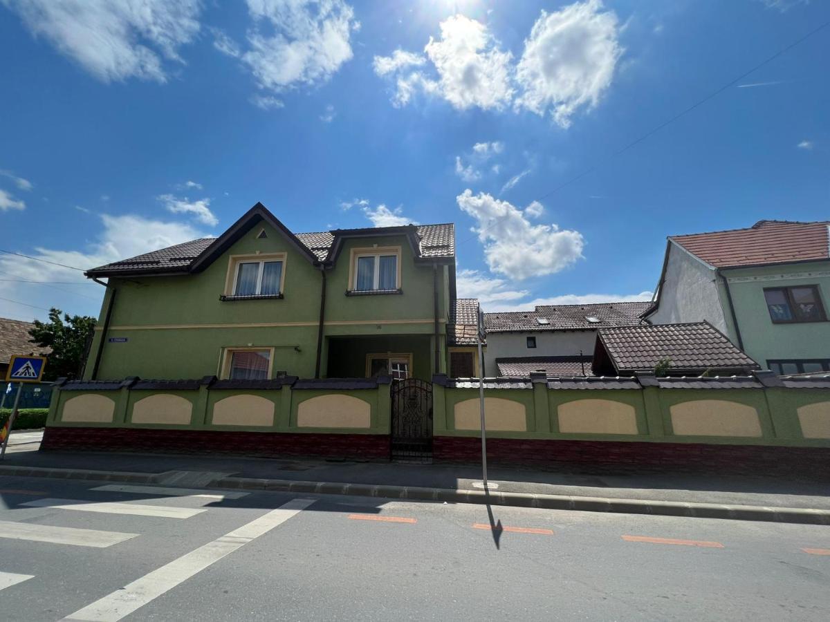 Flh - Mira Apartments Sibiu Exterior photo